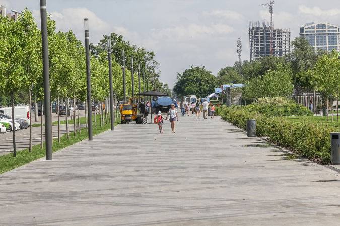 В Днепре реконструируют Набережную Победы