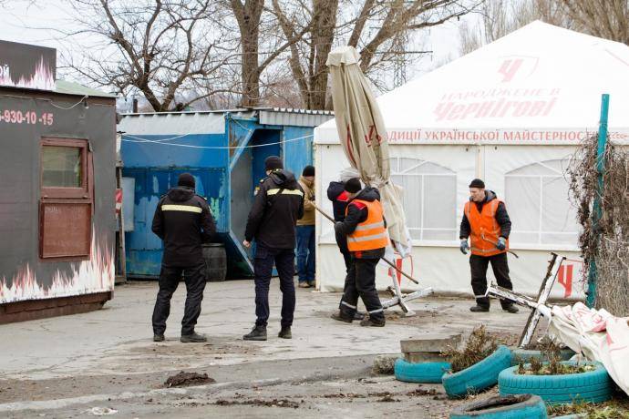 В Днепре продолжают ликвидировать наливайки: фото
