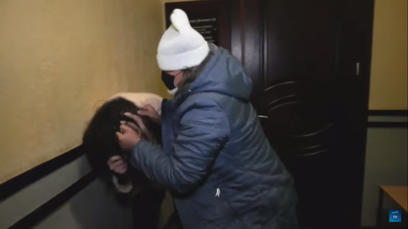 Полиция Днепра возбудила дело против редактора “Лиц”, которая избила журналистку