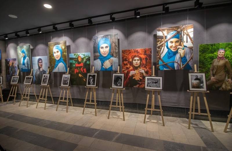 В Днепре открылась фотовыставка «Амина: жизнь»