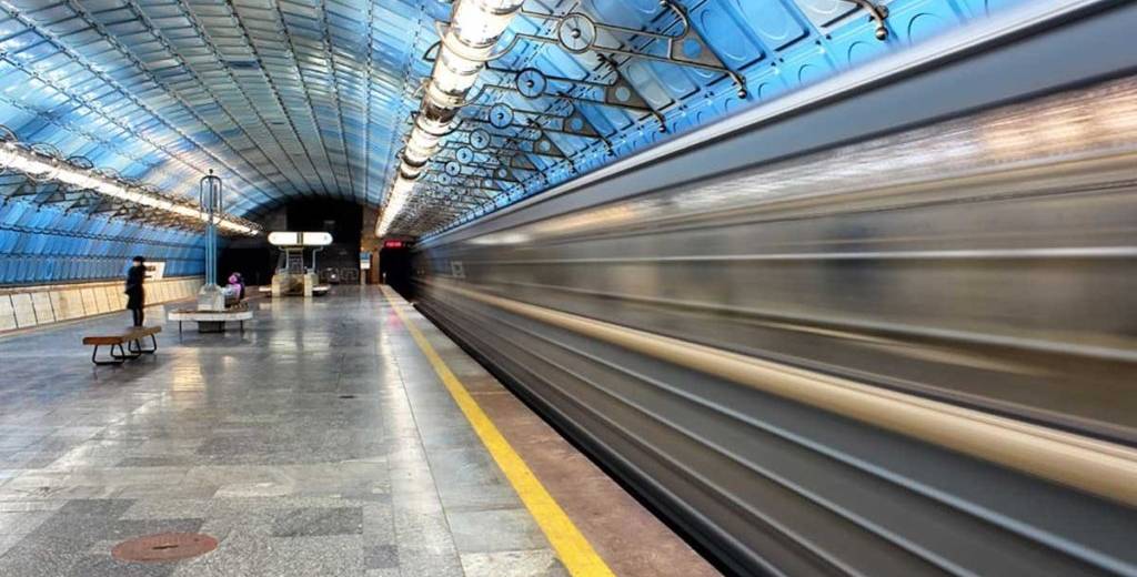 В Днепре вернули плату за проезд в метро