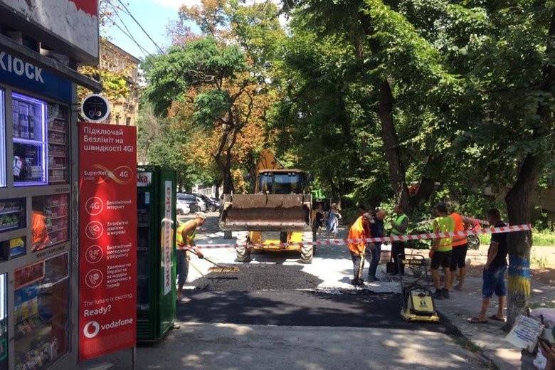 Проход к парку Шевченко в Днепре сейчас затруднен