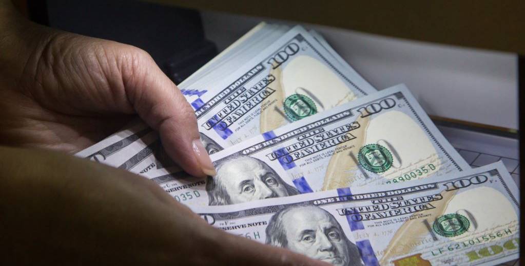 Чиновника-взяточника задержали в результате совместной операции мэрии Днепра и правоохранителей