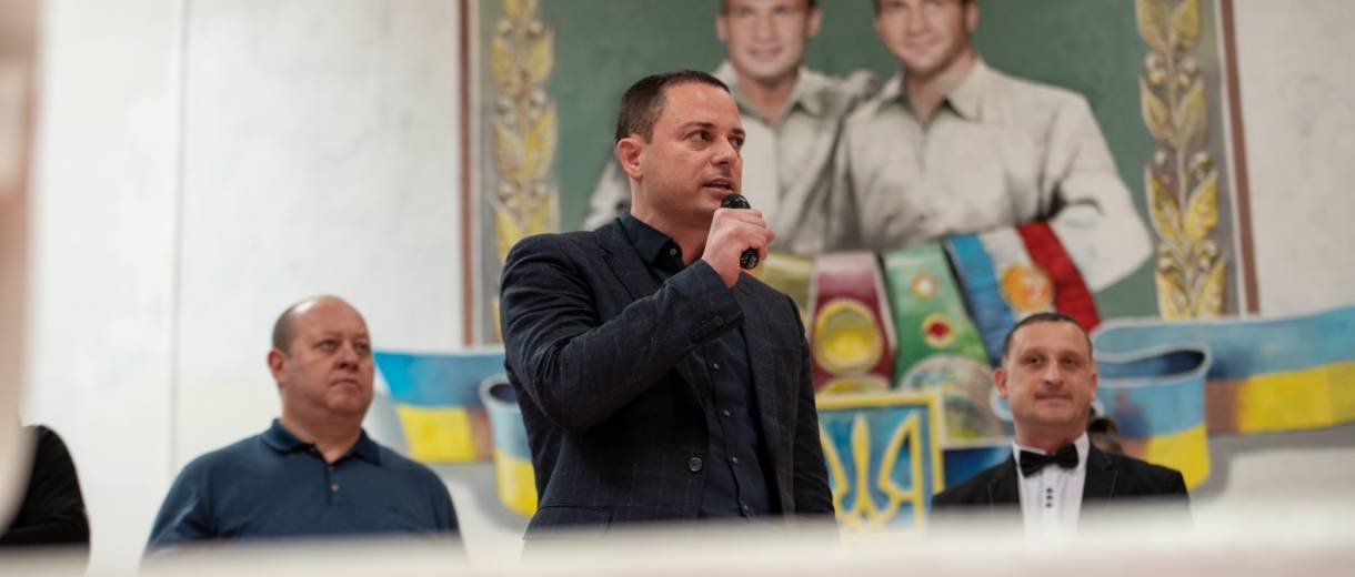 Лучшие бойцы области съехались в Каменское на соревнования по казацкому двобою