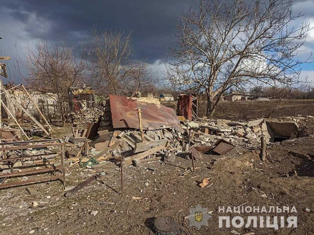 Під Запоріжжям окупанти обстріляли село: стоять повністю зруйновані будинки (ФОТО)