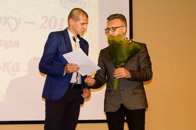 В Дніпрі нагородили понад 200 учнів та вчителів