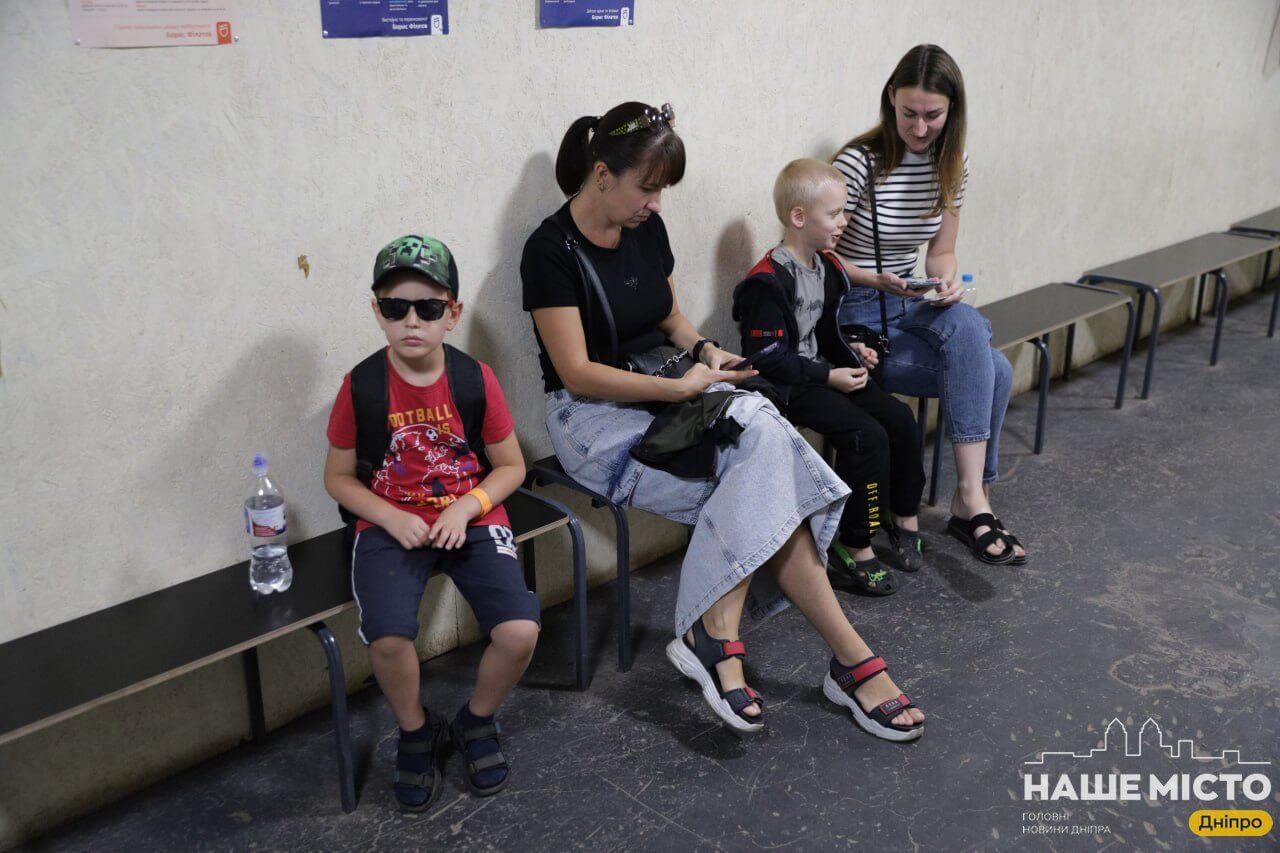 Шкільне навчання в Дніпрі: очне чи дистанційне?