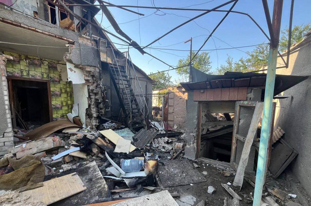 Ракетні атаки та дрони в Дніпропетровщині: є постраждалі