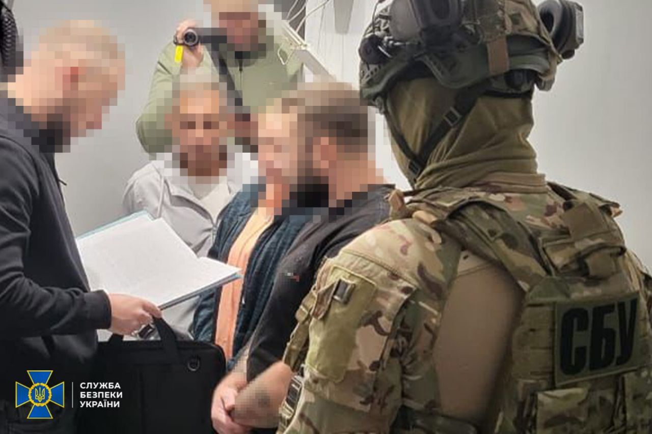 У Дніпрі “благодійники” розкрадали допомогу для ЗСУ