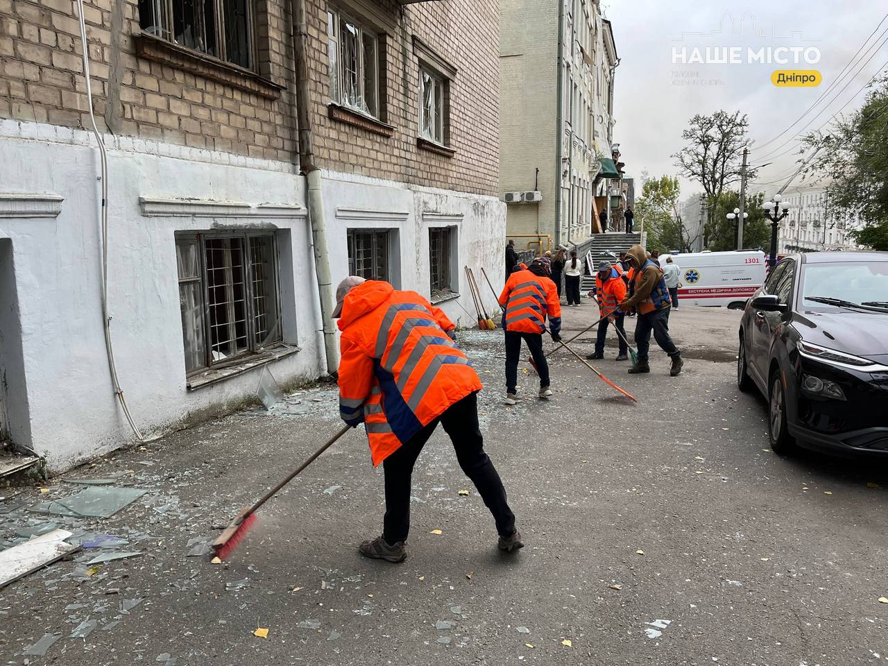 У Дніпрі швидко ліквідують наслідки атаки дронів