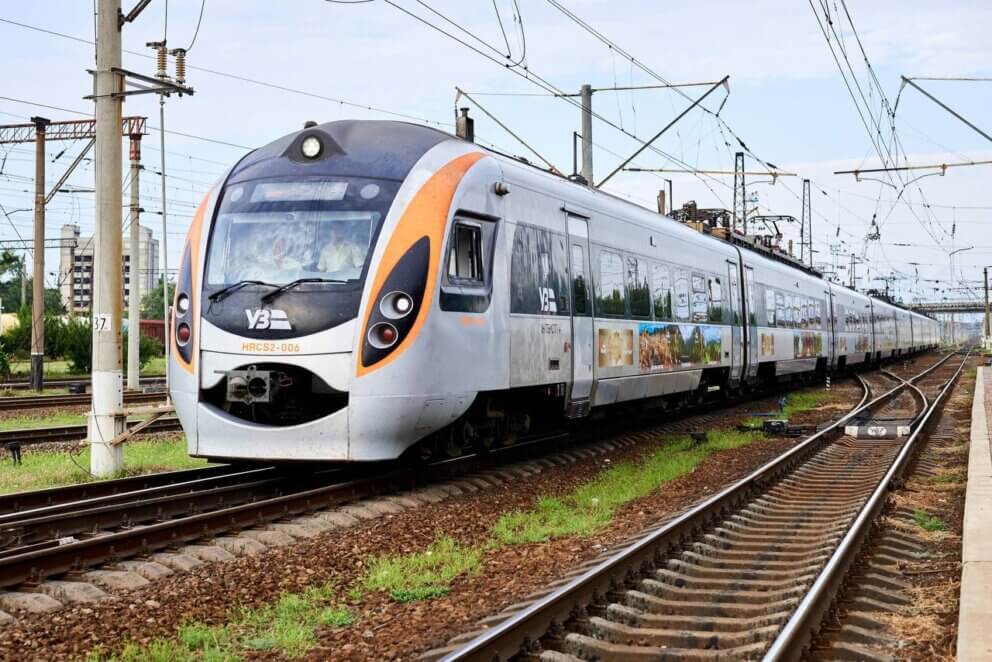 Помилкове замінування: рух потяга «Інтерсіті» відновлено
