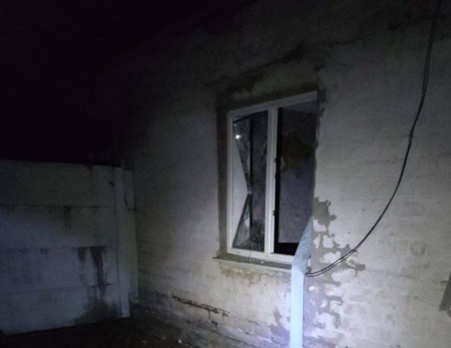 Нічна атака дронів у Дніпрі: займання та пошкодження будівель