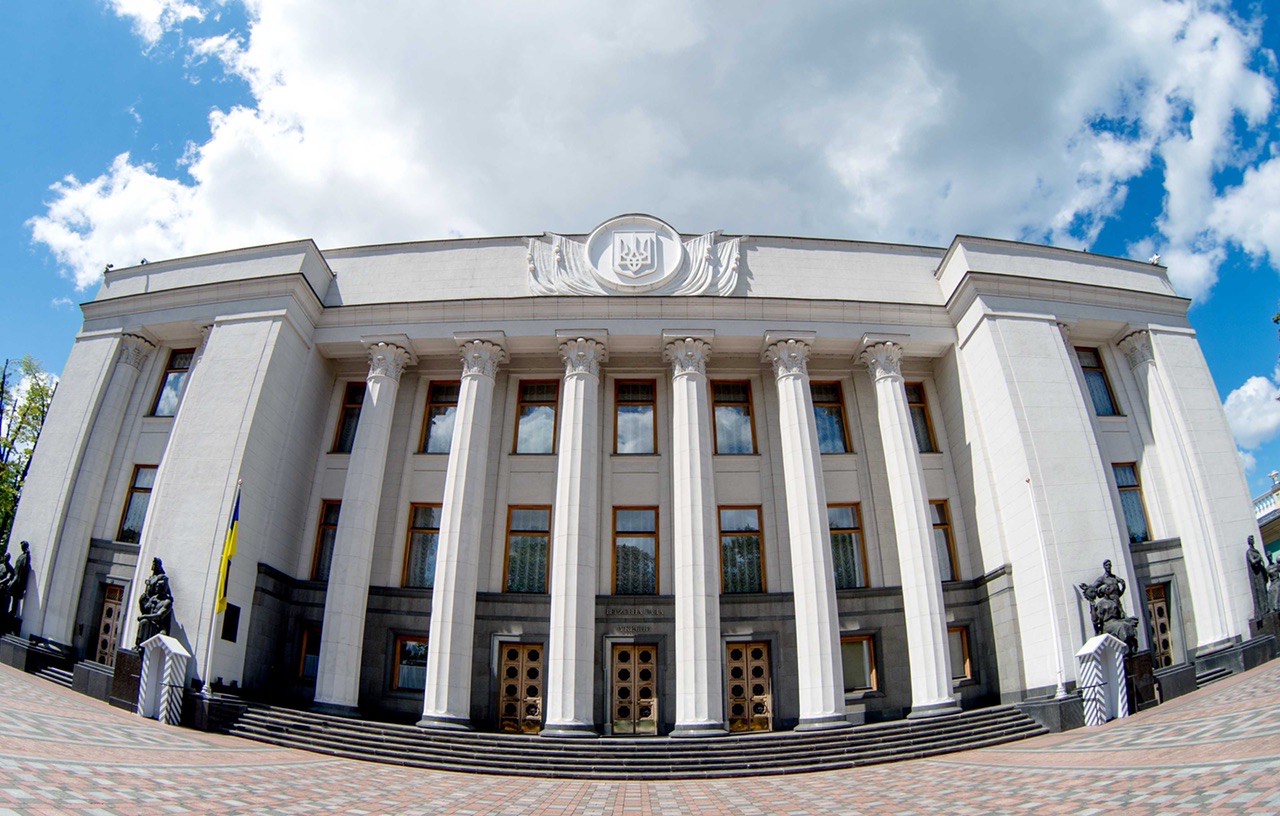Верховна Рада продовжила воєнний стан і загальну мобілізацію в Україні