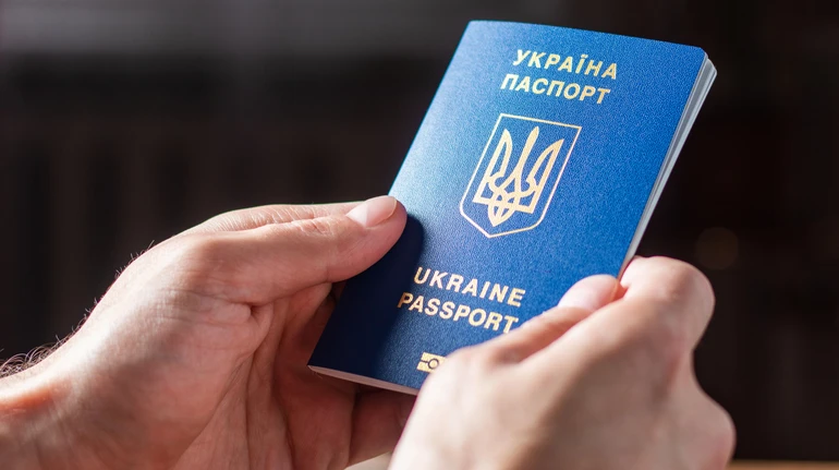 Втратили паспорт закордоном? Діємо ефективно!