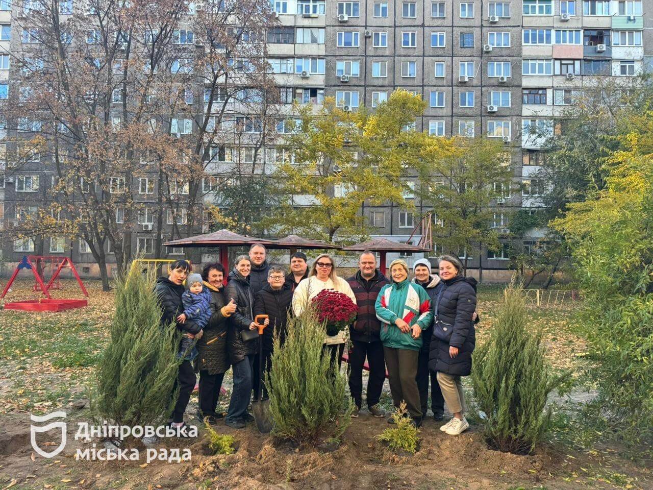 Мешканці Дніпра об’єднуються у прибиранні та озелененні міста