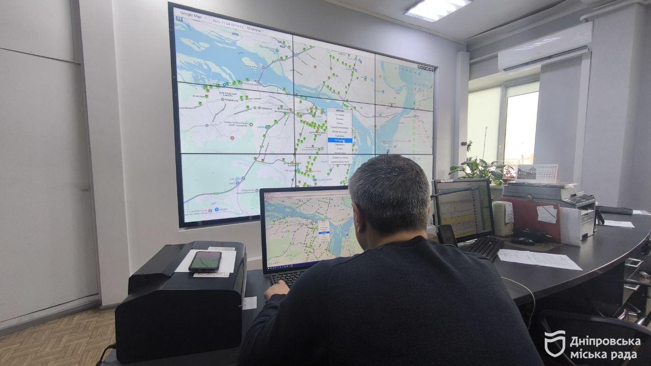 У Дніпрі понад половина світлофорів обладнана автономними акумуляторами