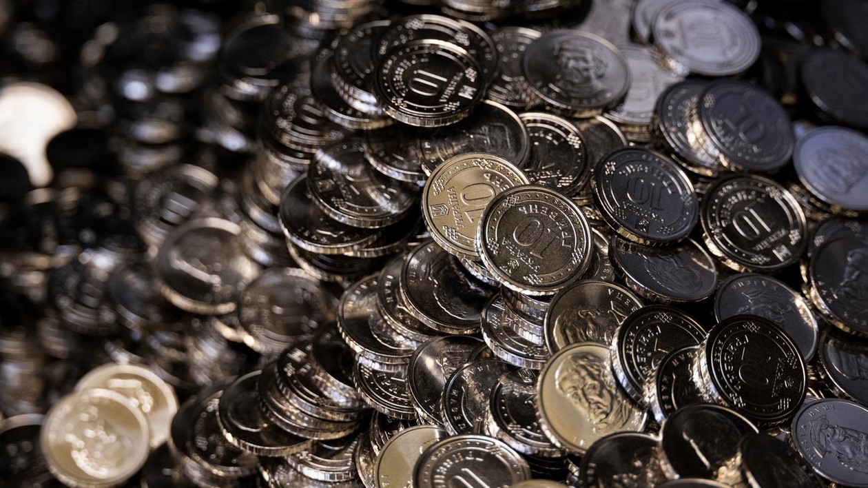 Нова пам'ятна монета української валюти – символ Року Коня