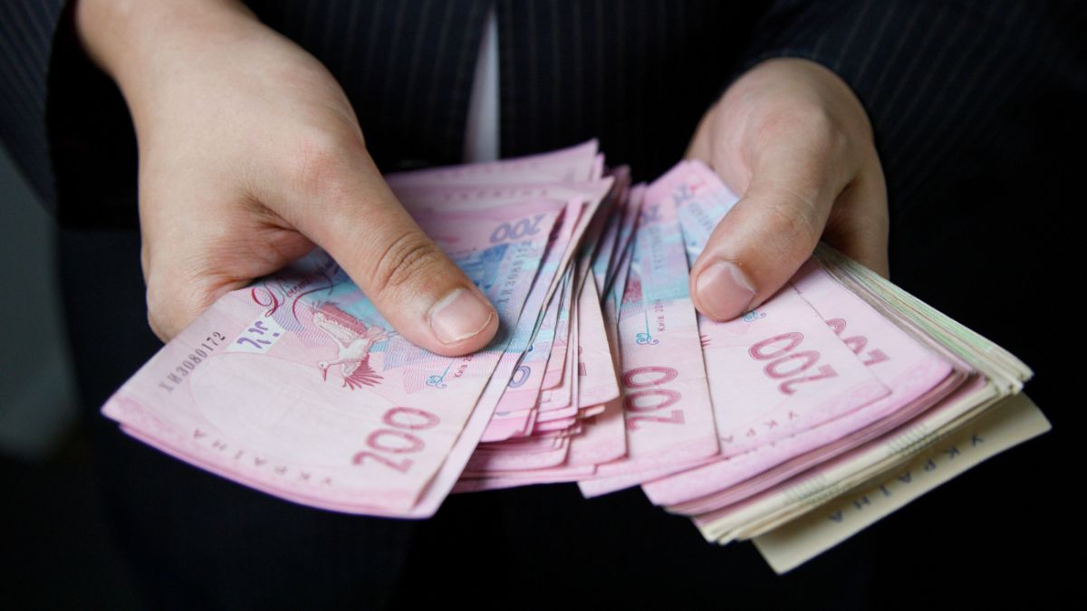 Понад 600 тисяч сімей отримають виплату 6500 грн від держави