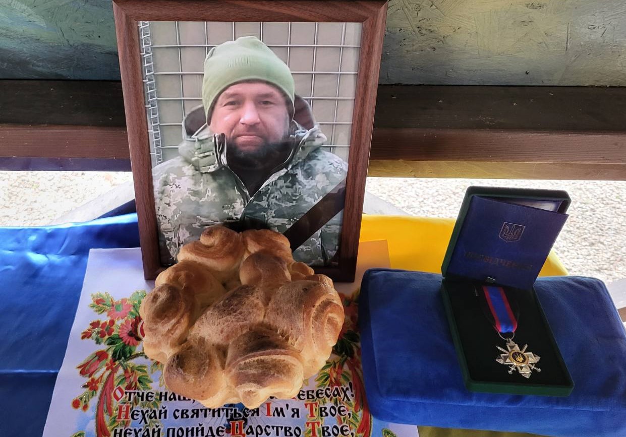 Прощання із старшим солдатом у Нікополі