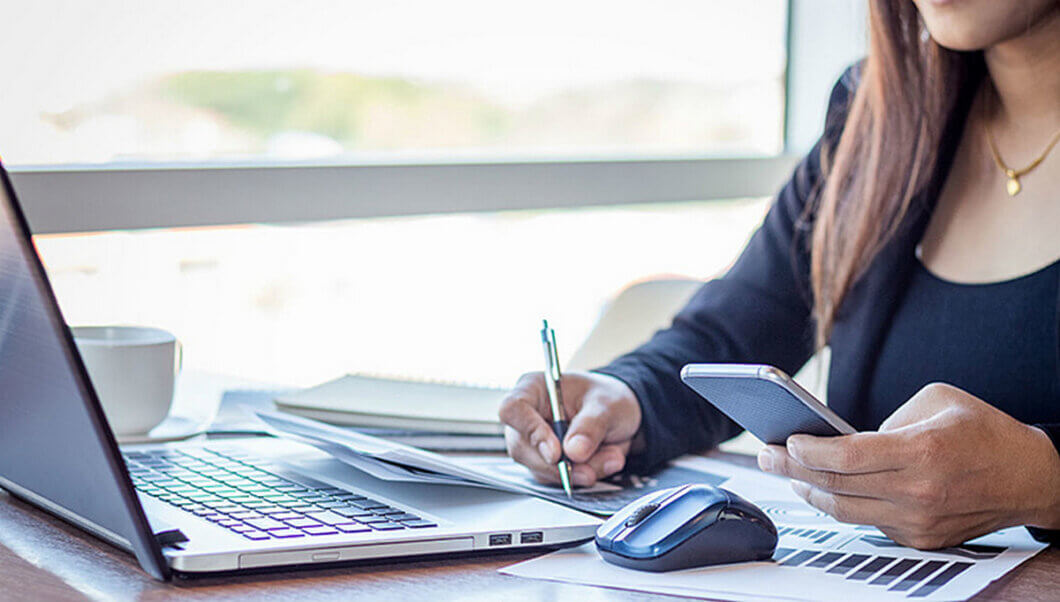 Топ-5 перспективних професій для жінок в Україні