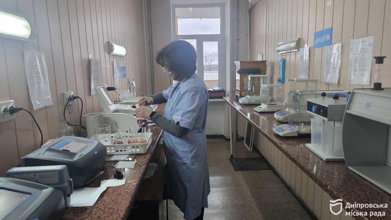 Дніпро отримав нове обладнання для контролю води від ЮНІСЕФ