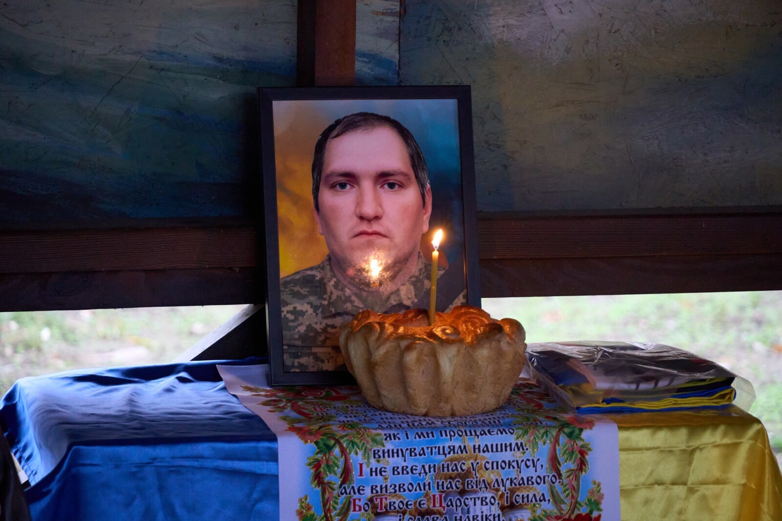 Нікополь прощається з героєм: похорон Володимира Горбенка