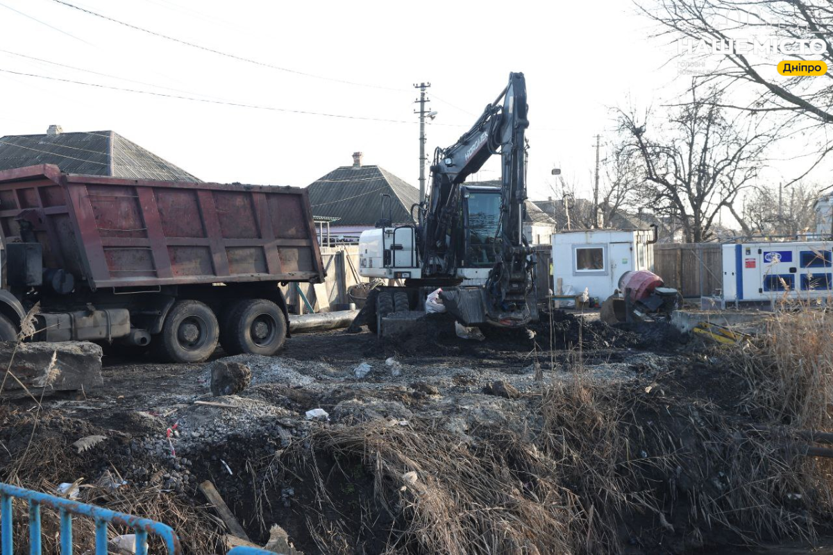 Відновлення колектора на вул. Івана Нечуя-Левицького у Дніпрі