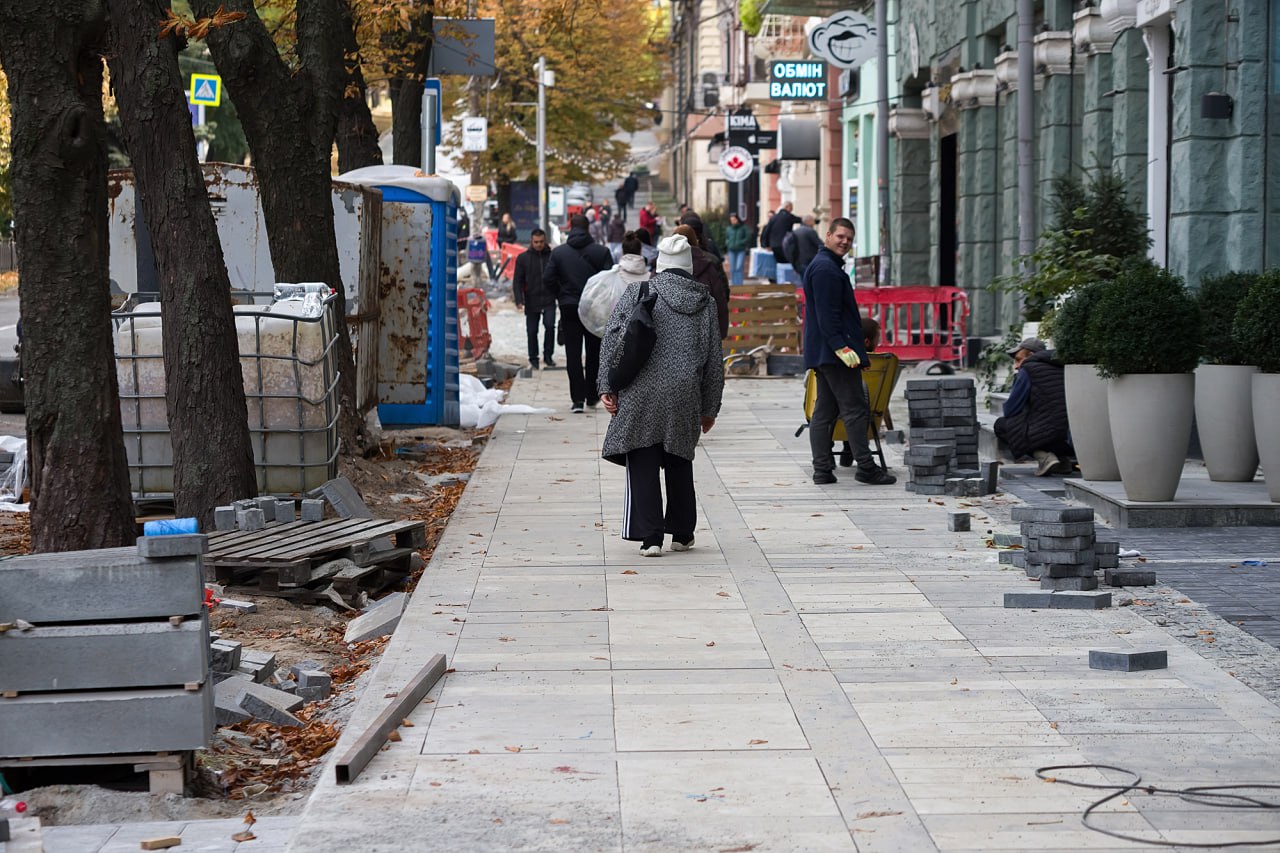 Ремонт проспекту у Дніпрі під час війни: необхідність чи розкіш?