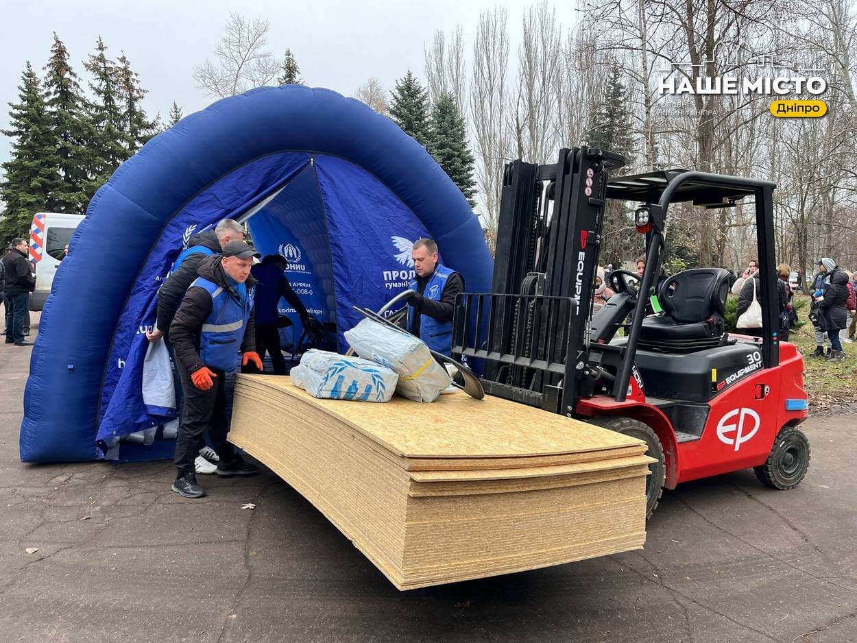 Обстріл гуманітарних офісів у Дніпрі