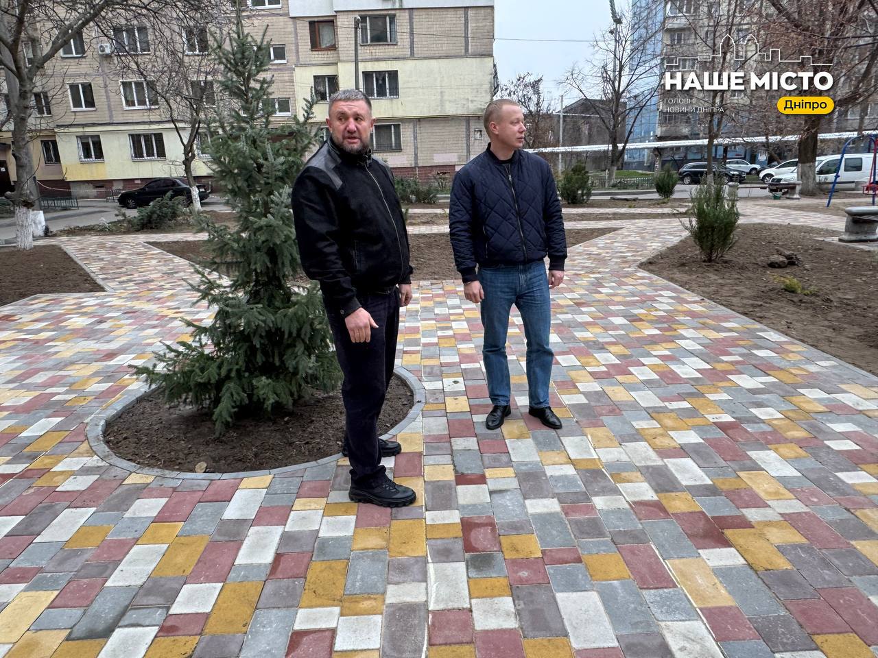 Облаштування нової зони відпочинку на вулиці Янтарній у Дніпрі