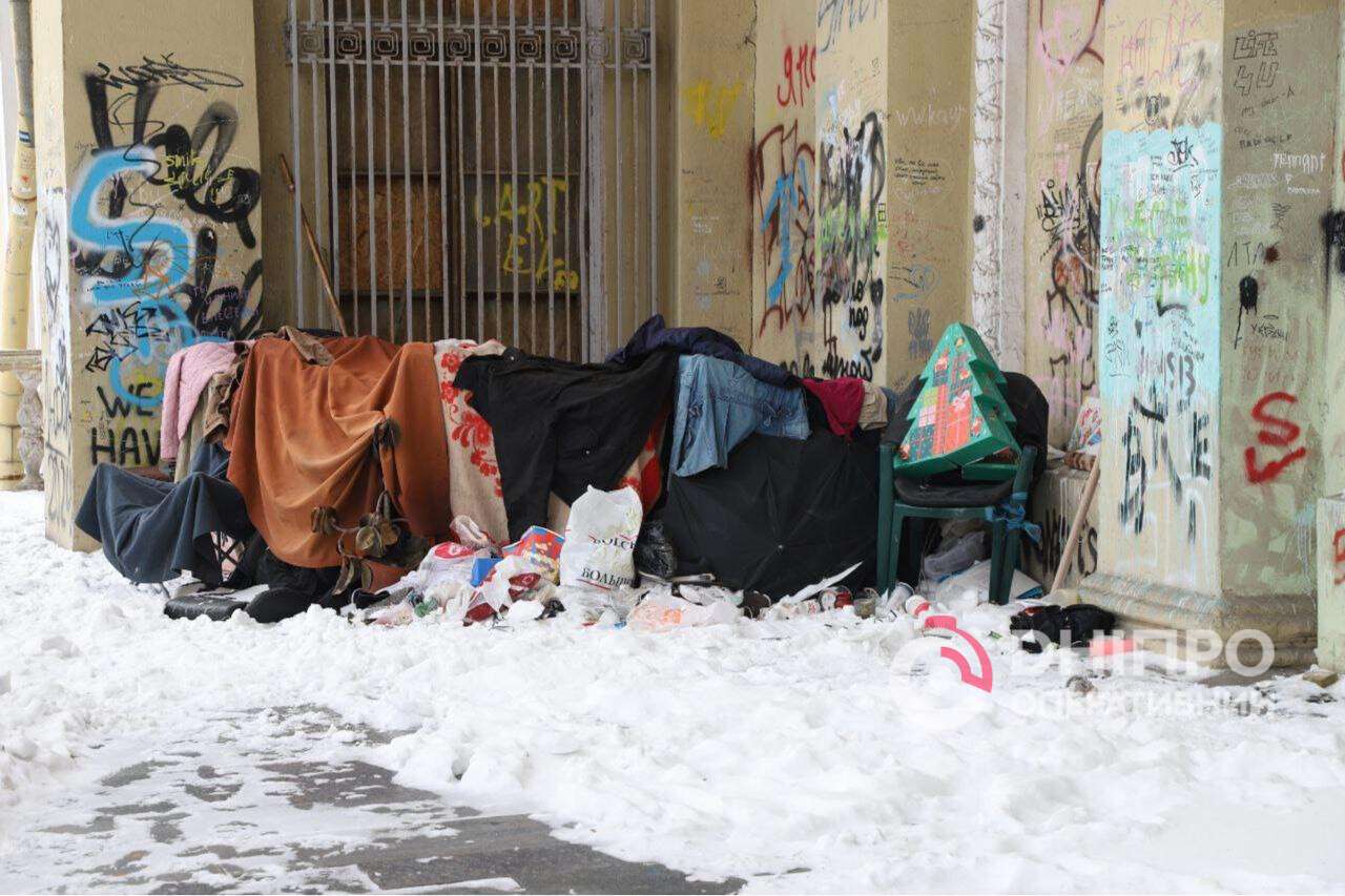 Палац студентів ДНУ у Дніпрі – домівка для безхатченків