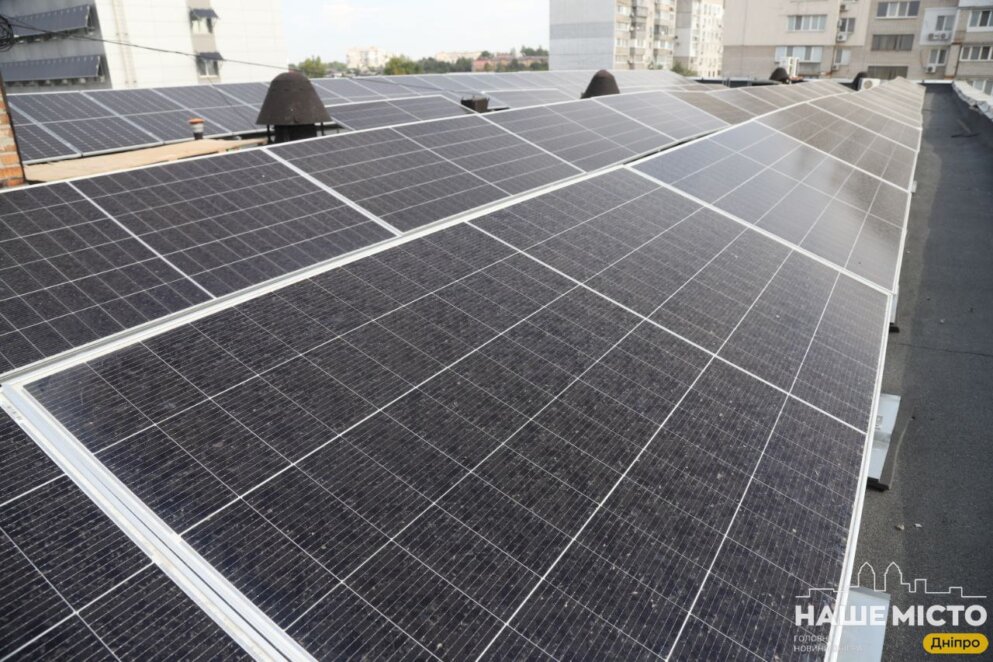 Інсталяція сонячних панелей в Україні тепер без дозволів