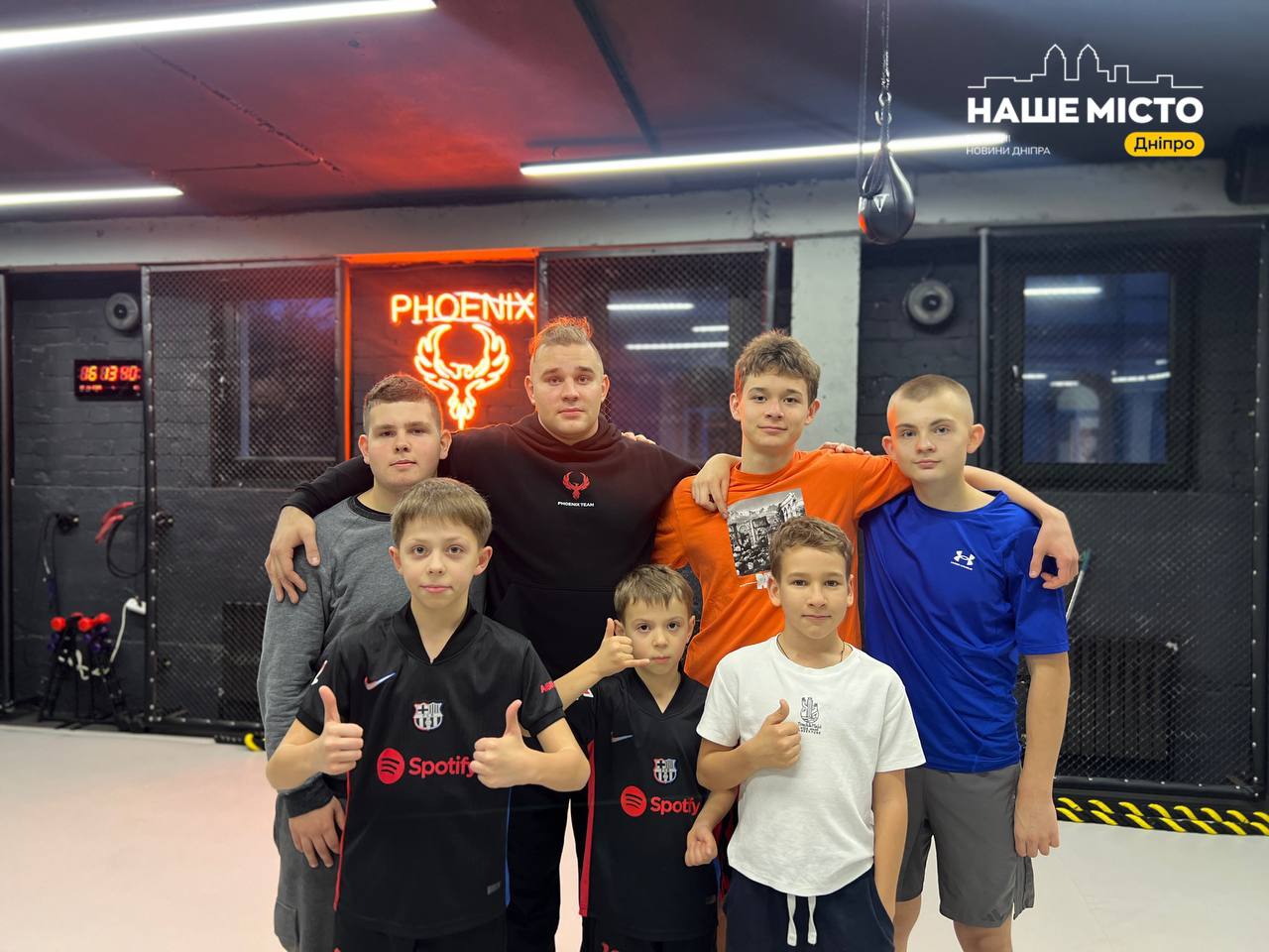 Марк Шумакер: історія боксера з Маріуполя, який допомагає дітям