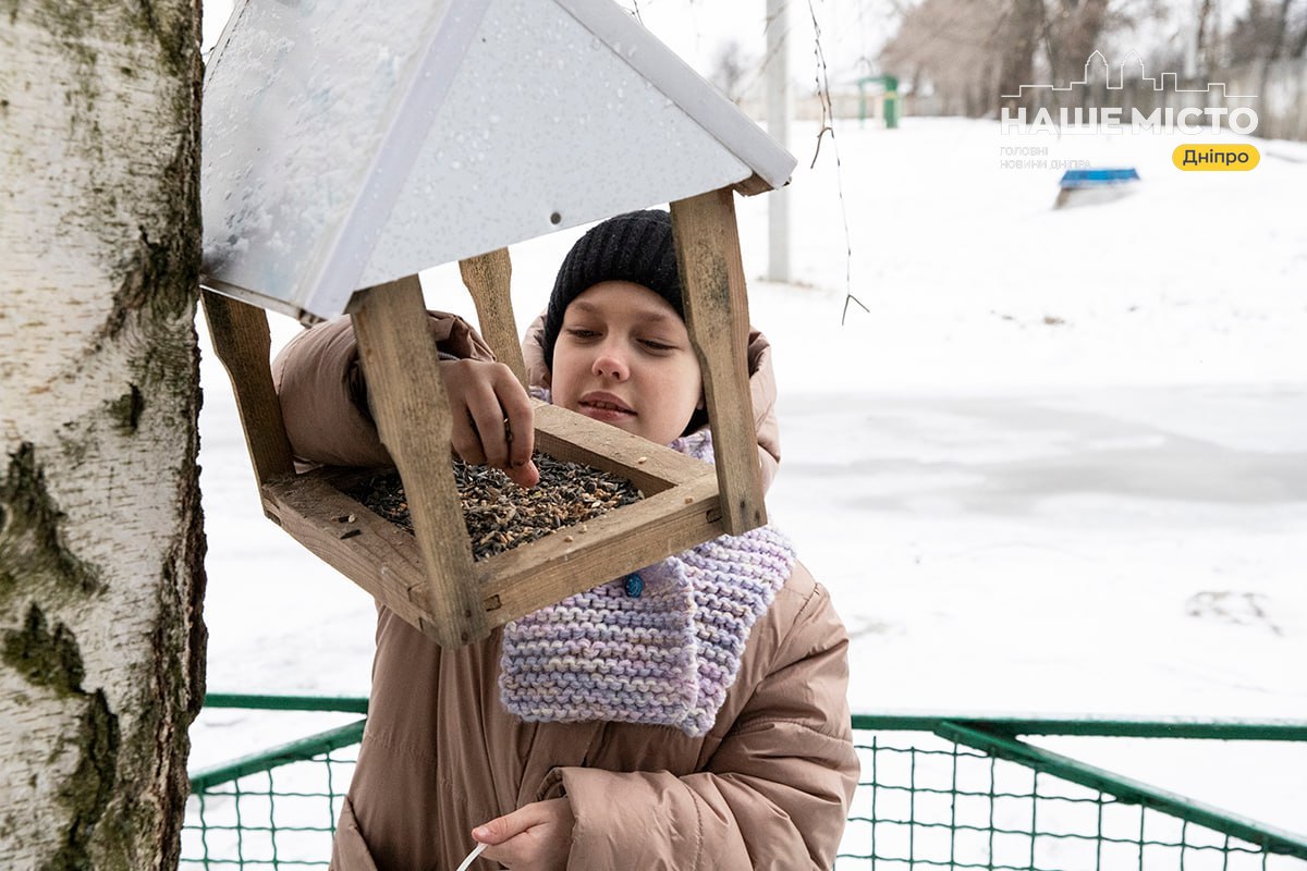 У Дніпрі школярі досліджують довкілля: від годівничок до води