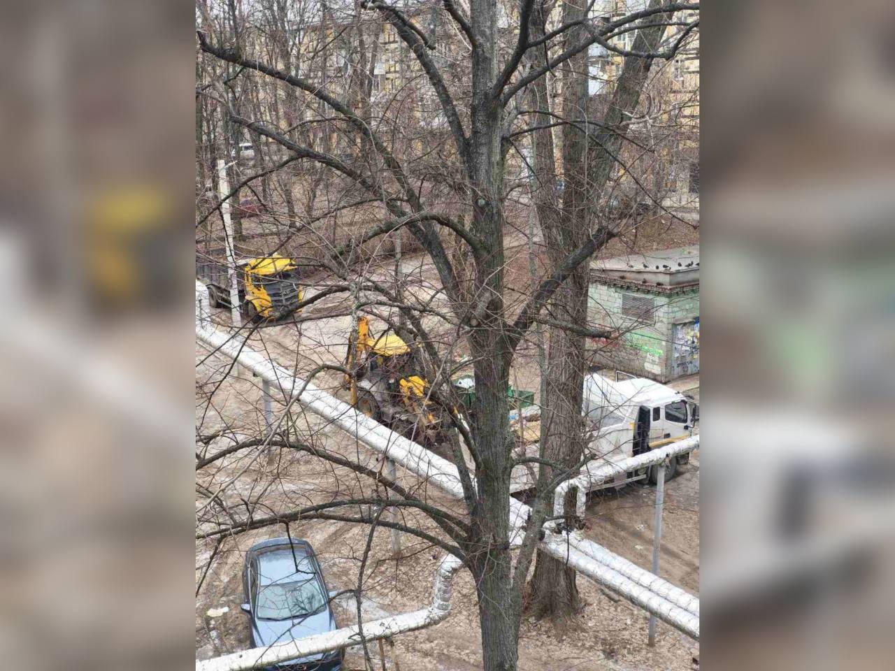 У Дніпрі активно прибирають території за зверненнями мешканців