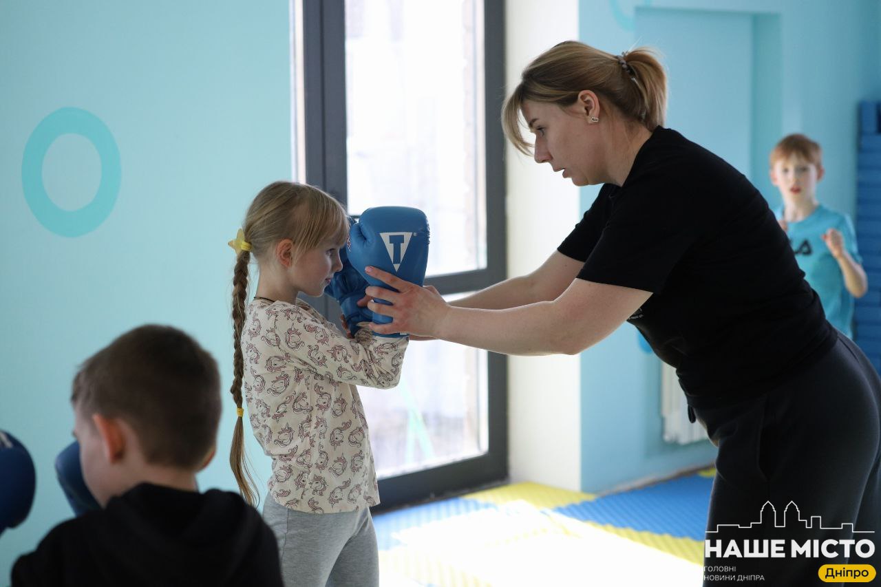 Чемпіонка світу тренує юних спортсменів у Дніпрі