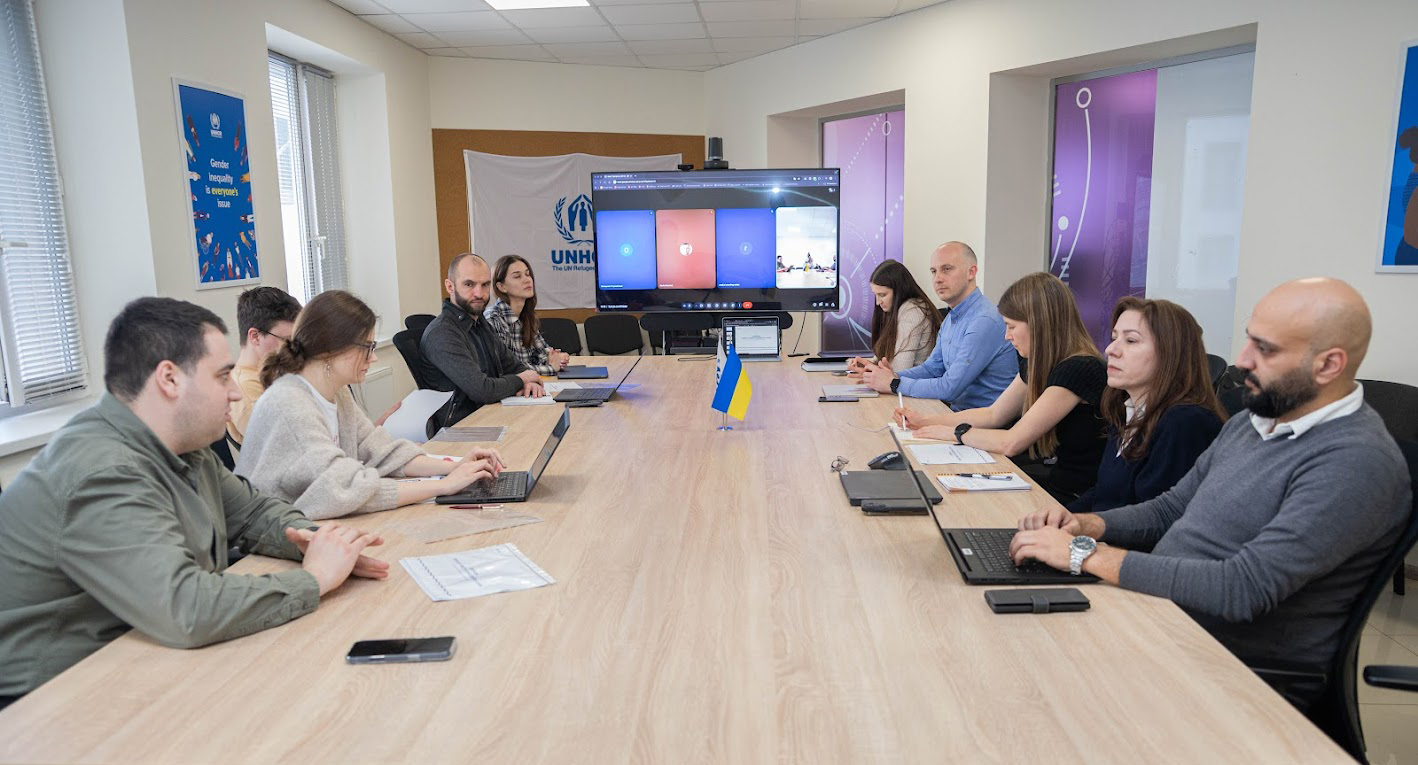 У Дніпрі обʼєднують зусилля фондів для допомоги постраждалим від обстрілів