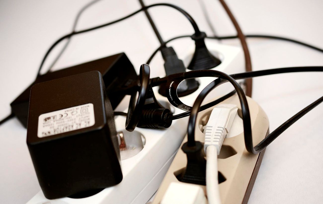 Пристрої, які краще залишати у розетці: захист техніки