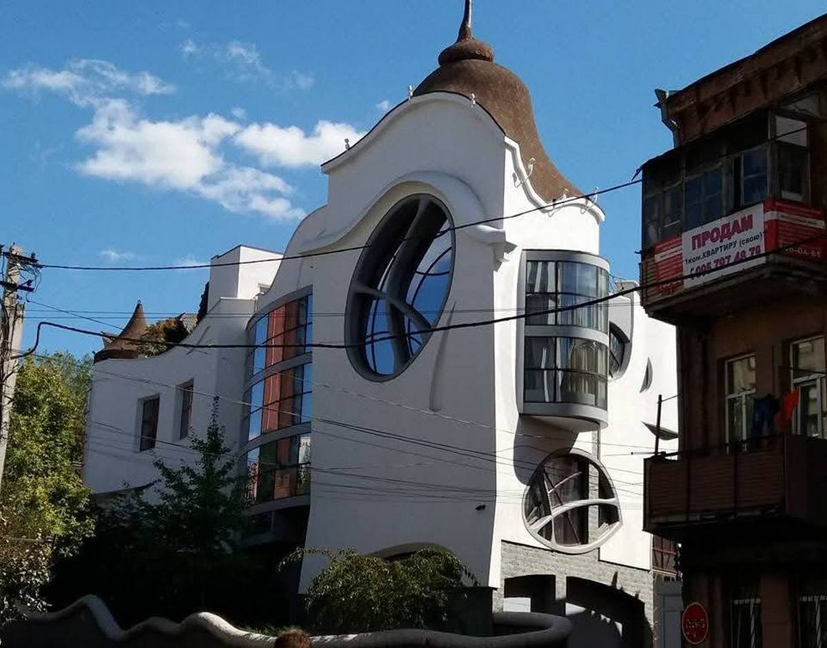 Дніпро по-Гауді: архітектурний шедевр «Вілла Барселона»