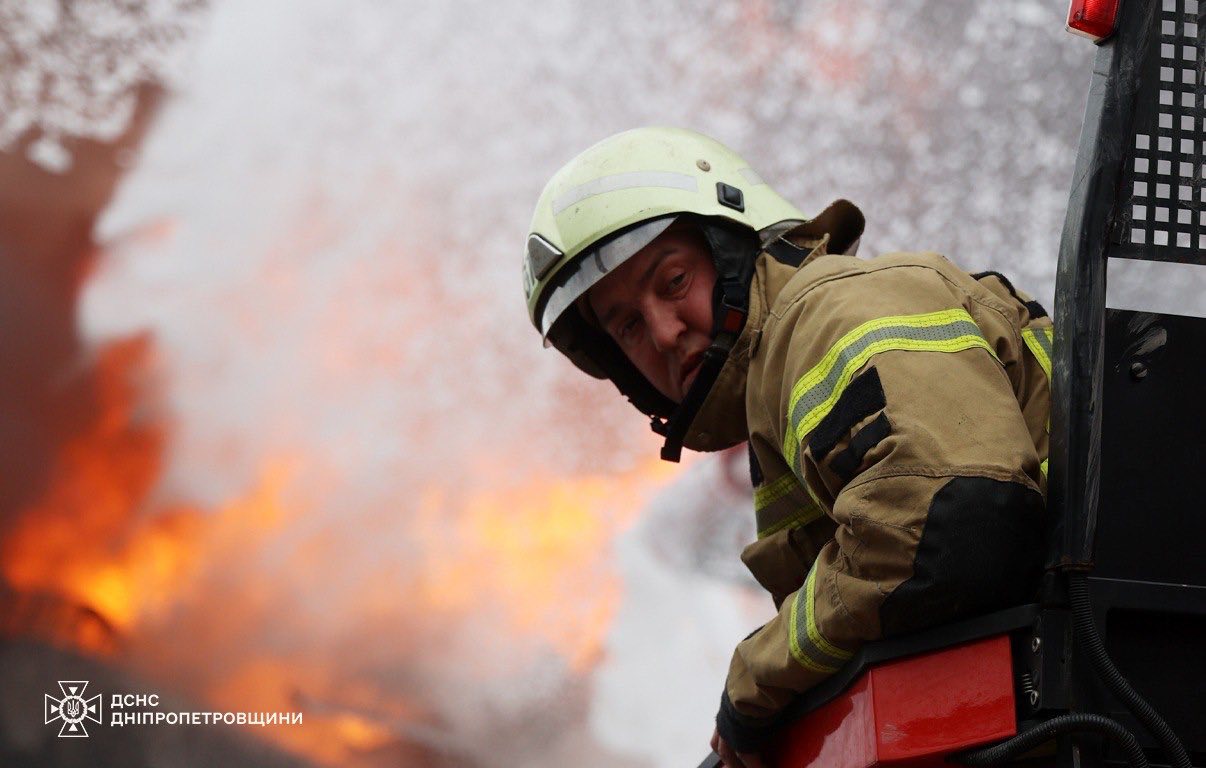 Ліквідовано велику пожежу в Дніпропетровській області