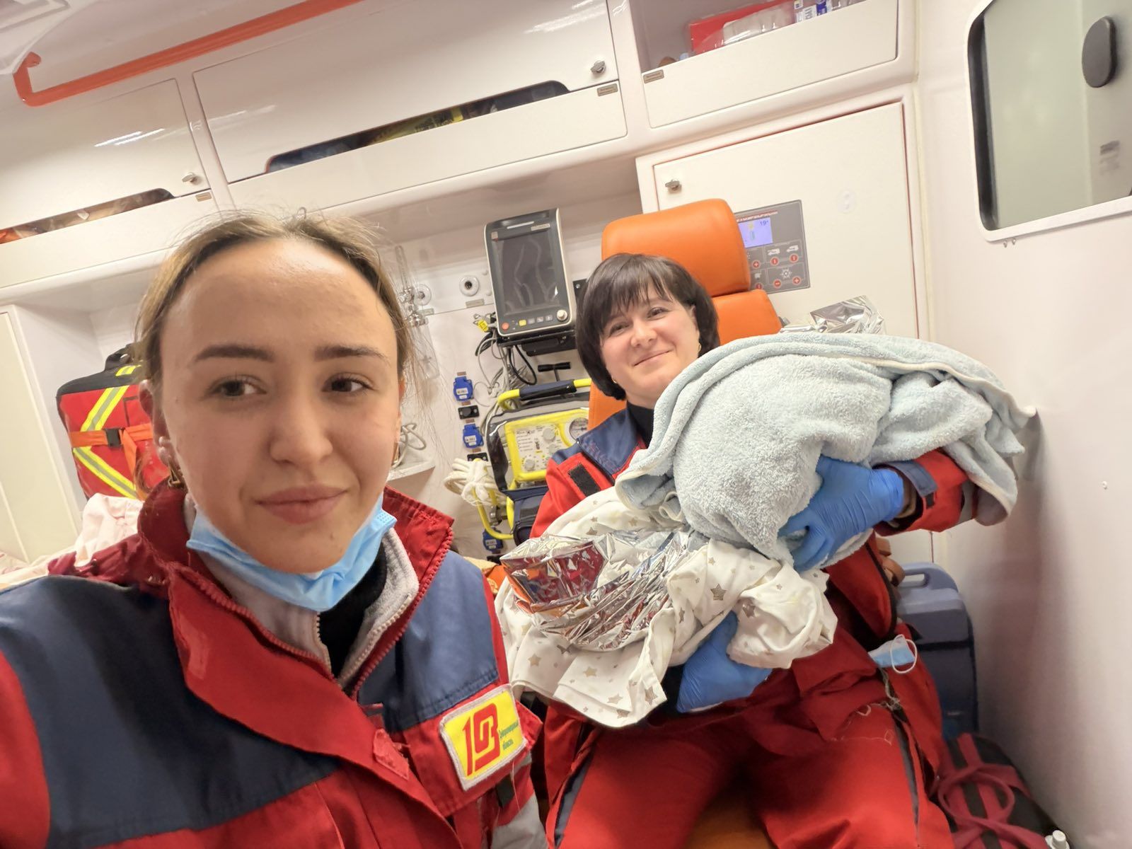 У Кривому Розі жінка народила двійню вдома, не знаючи про вагітність