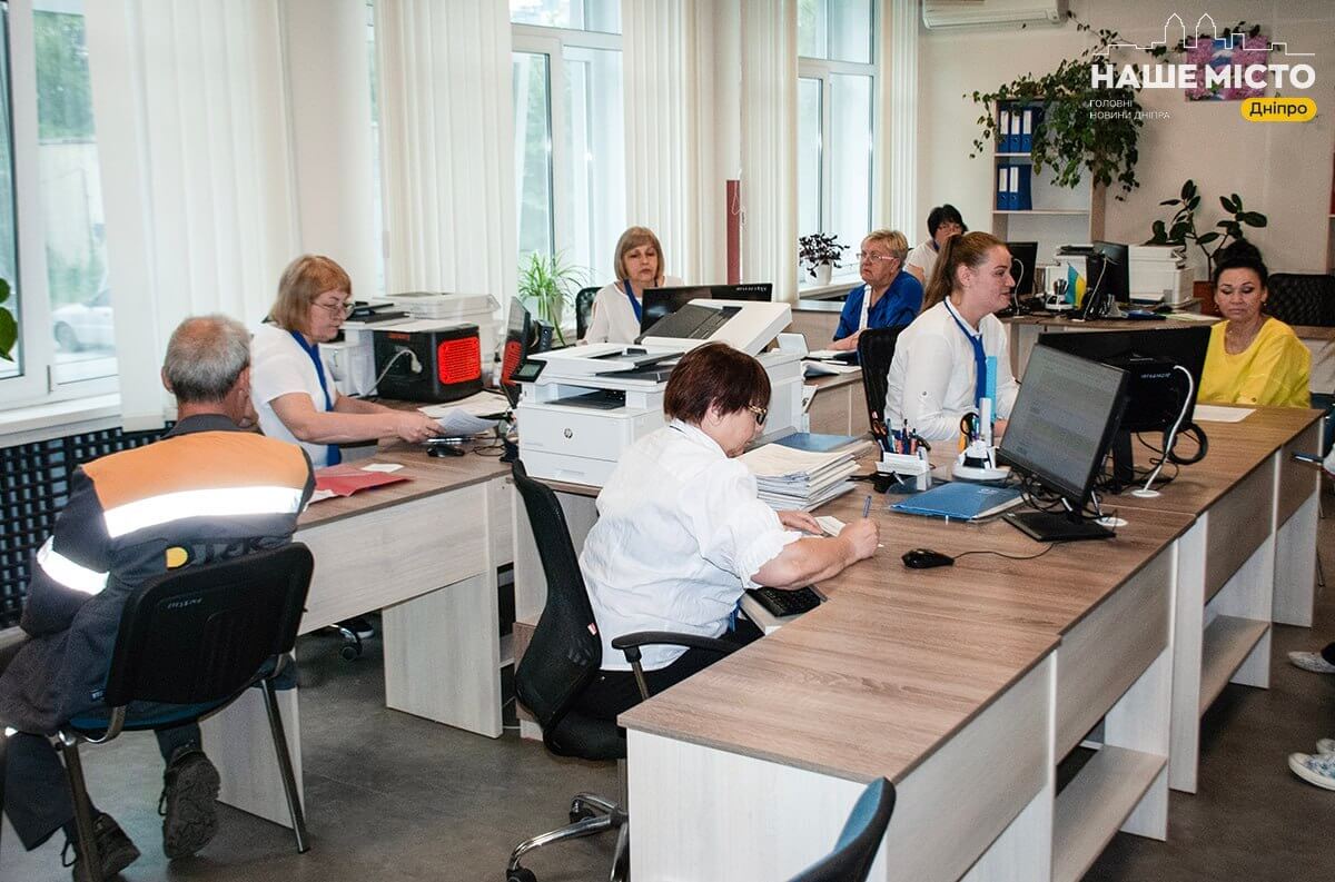 Пенсії в Україні підвищать з 1 квітня: кому перерахують виплати