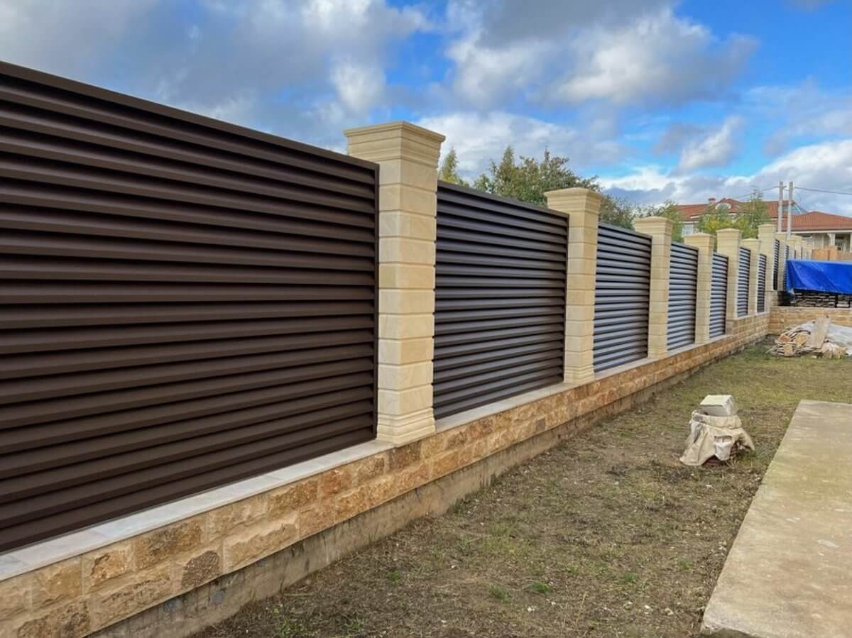 Нові правила для парканів у 2026: чого чекати власникам?