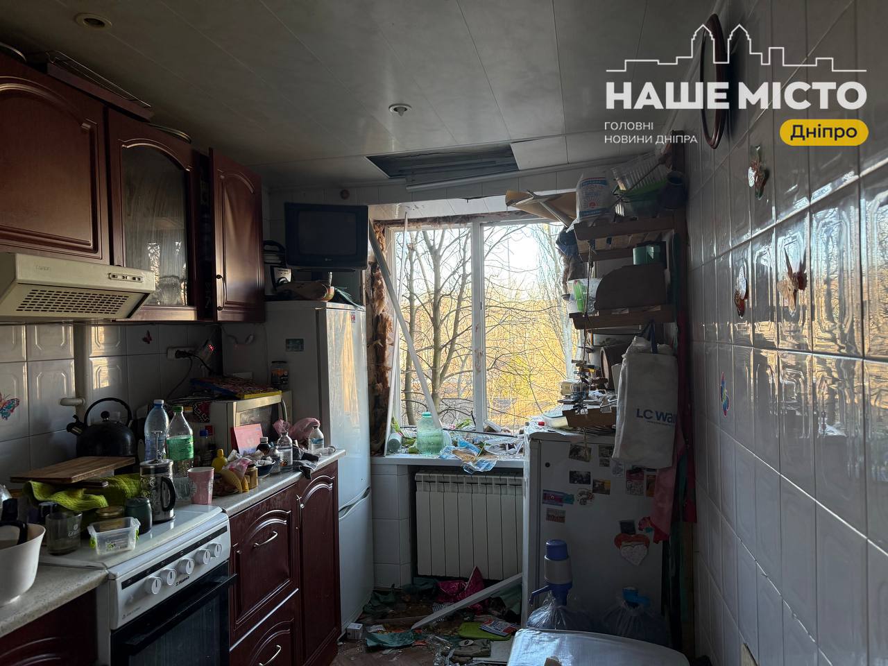 У Дніпрі через удар безпілотників пошкоджено 10 багатоповерхівок