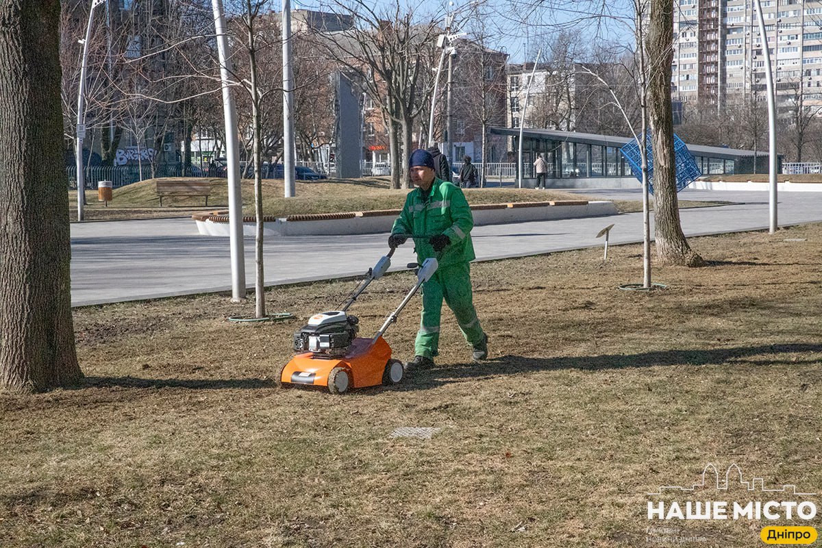 У Дніпрі розпочато масове озеленення міських парків