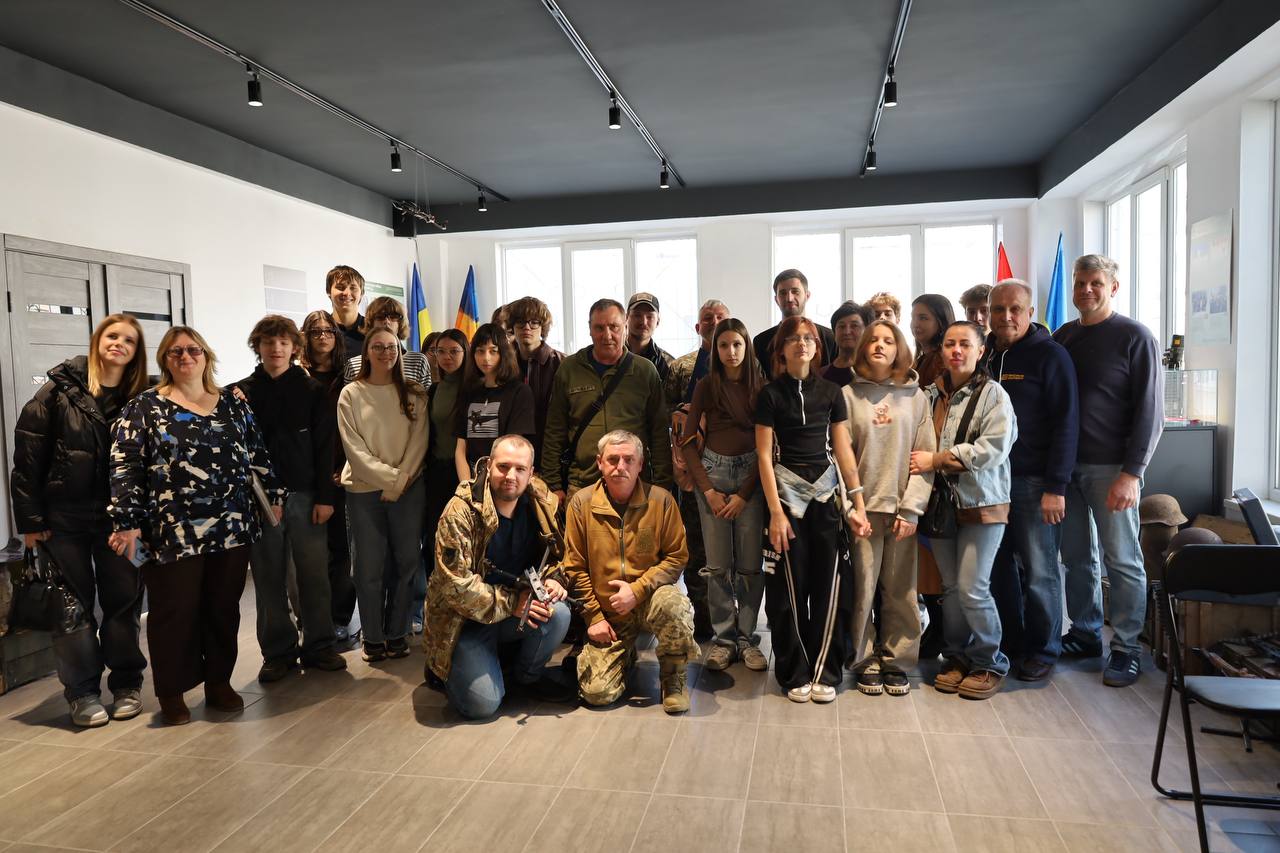 Вшанування добровольців: у Дніпрі пройшла зустріч з героями