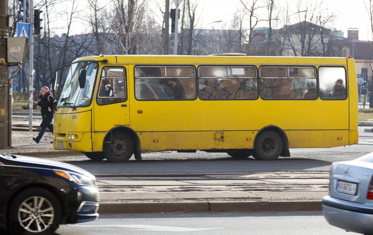 Проїзд у маршрутках Самари з 13 квітня коштуватиме 25 гривень