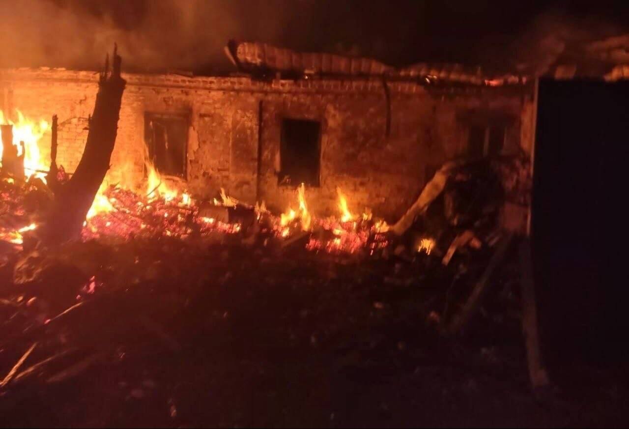 У Васильківці родина журналістів втратила будинок через удар ворожого дрона