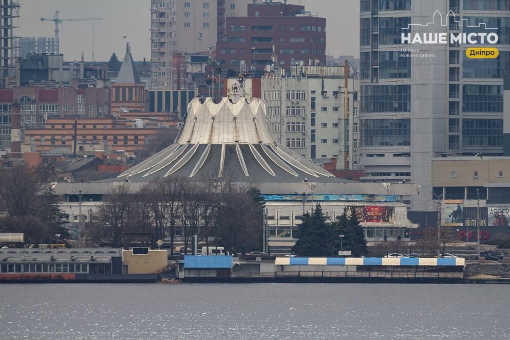 Вночі у Дніпрі чути вибухи: ситуація станом на ранок 13 квітня