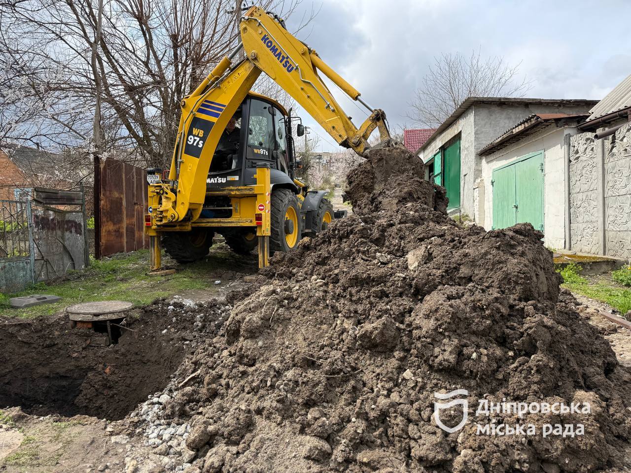 У Дніпрі оперативно ліквідують аварії на водопостачанні й водовідведенні